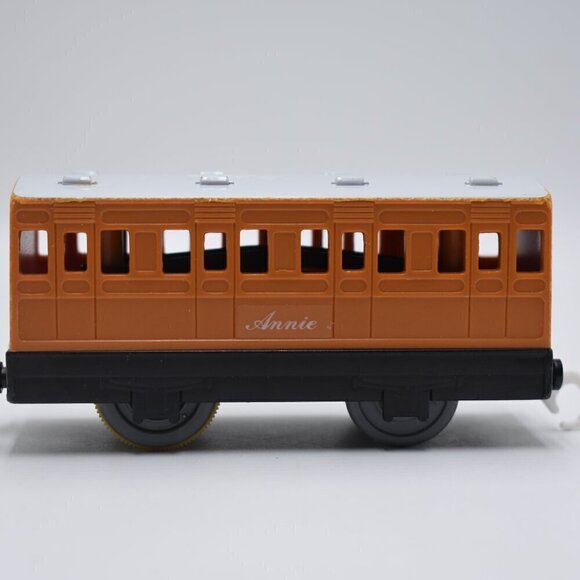 Vintage 1998 Tomy TrackMaster Chuffing Annie Thomas Tank Engine & Friends - Picture 6 of 8